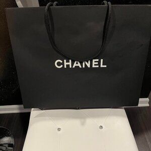 NWOT Chanel Black Shopping Bag, Excellent condition!!!!